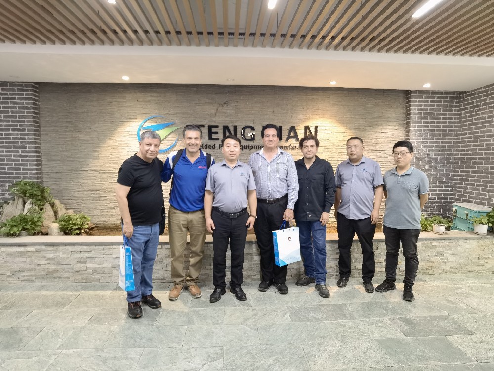 客戶(hù)達(dá)成合作