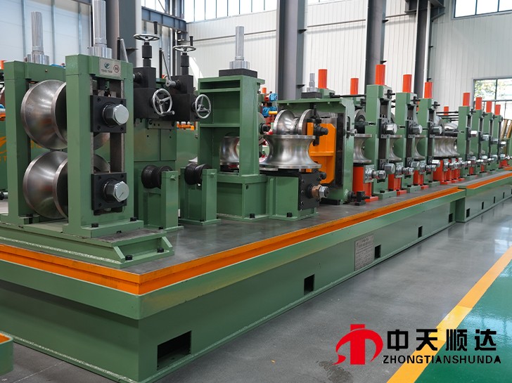 高精度焊管成型機