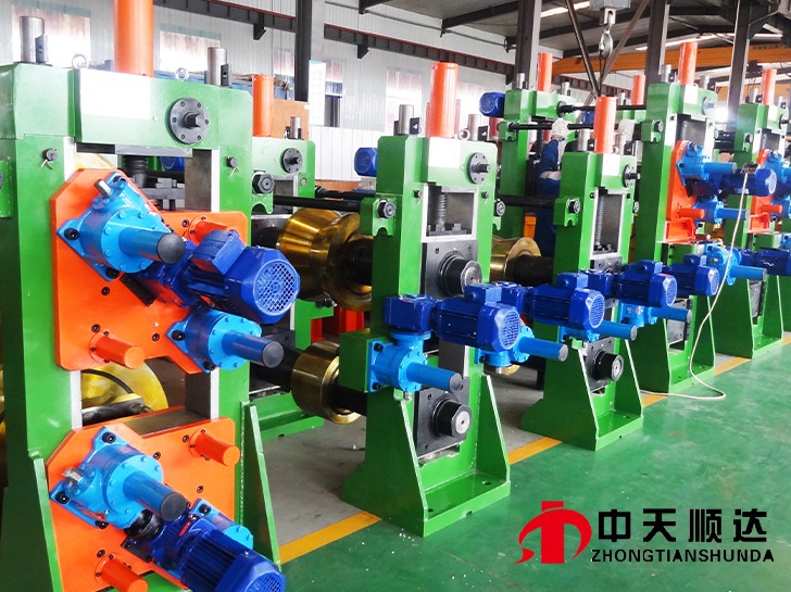 冷彎成型機(jī)